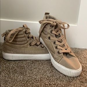 Blowfish high top women’s sneakers